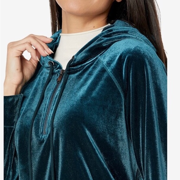 NWT Liverpool stretch hoodie - Picture 2 of 7